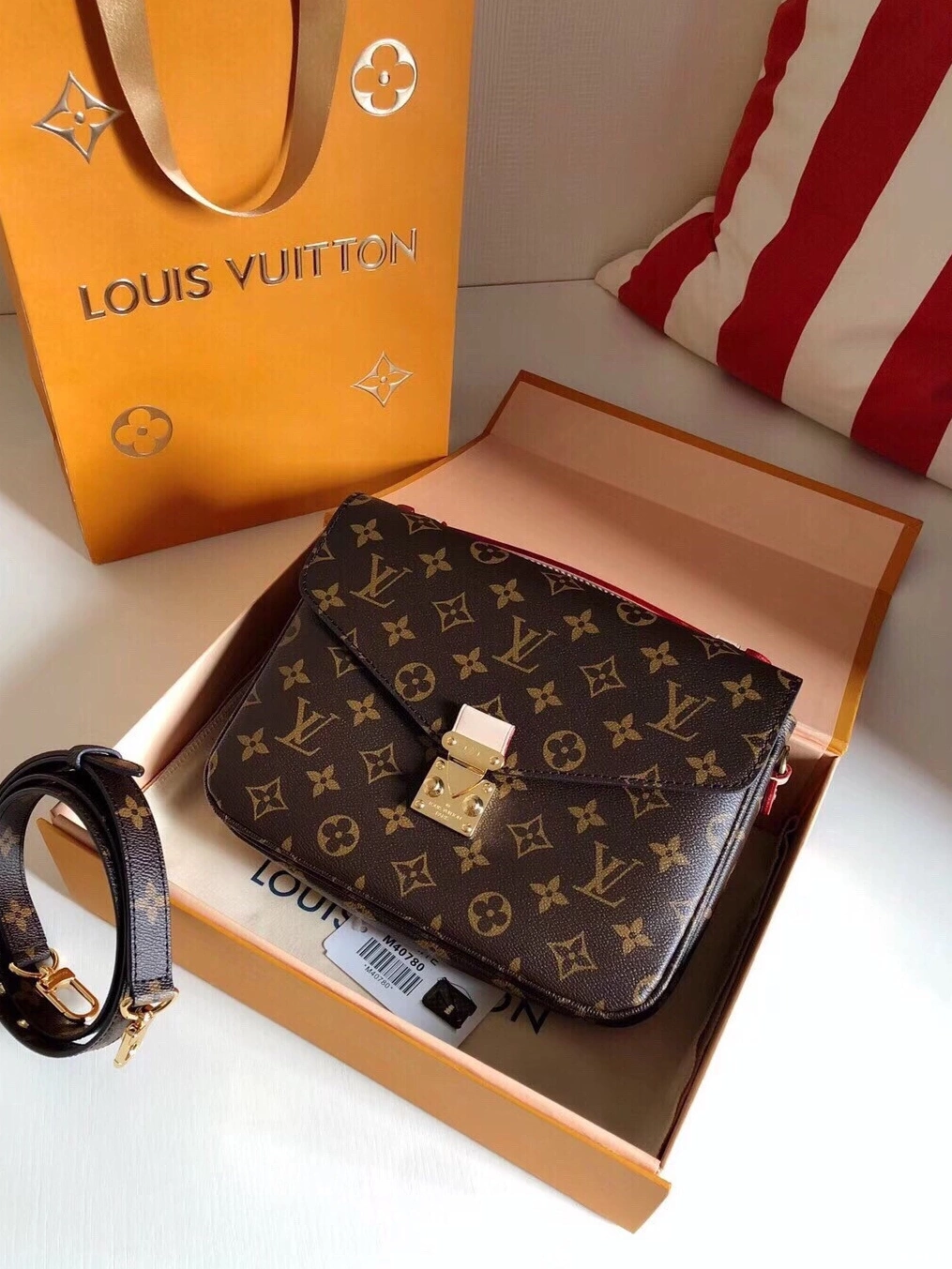 Fake Louis Bags M40780 Pochette Louis Metis Monogram Messenger Vuitton 0801